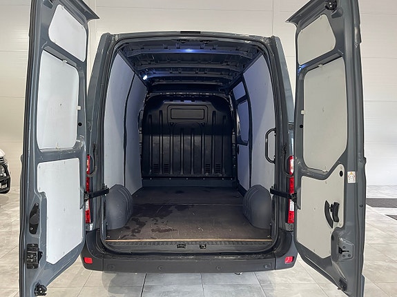 Renault Master 14 of 15
