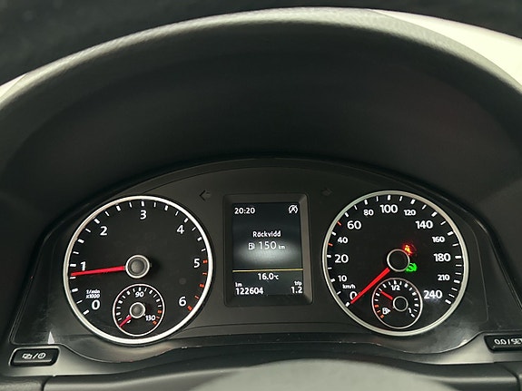Volkswagen Tiguan 17 of 30