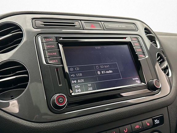 Volkswagen Tiguan 22 of 30