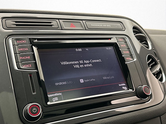 Volkswagen Tiguan 23 of 30
