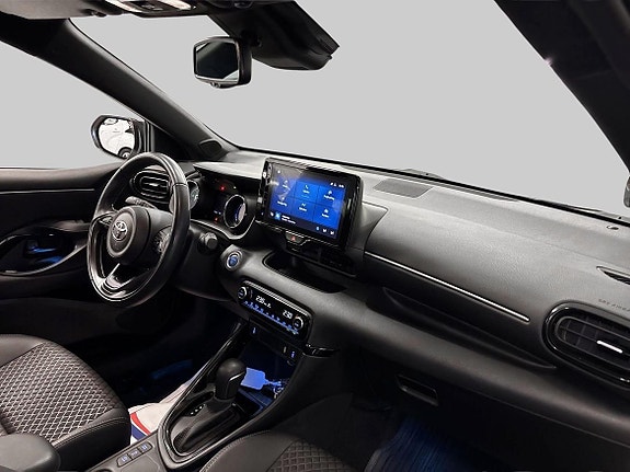 Toyota Yaris 10 of 21