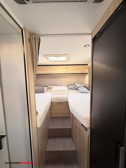 Adria COMPACT DL 18 of 23