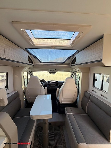 Adria COMPACT DL 11 of 23