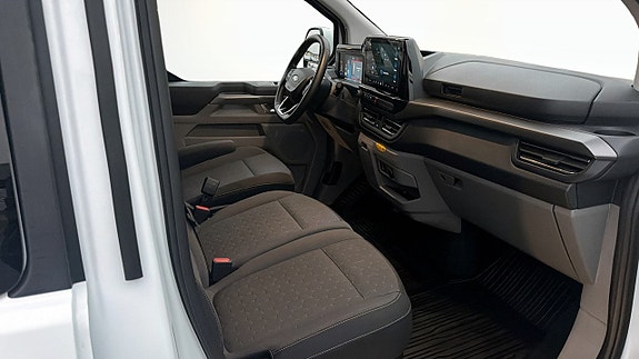 Ford Custom Tourneo 3 of 9