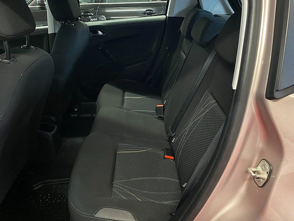 Peugeot 208 18 of 20