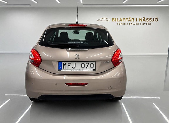 Peugeot 208 6 of 20