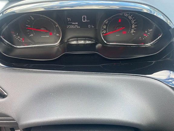 Peugeot 208 14 of 20