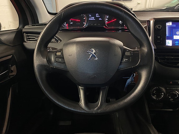 Peugeot 208 13 of 20