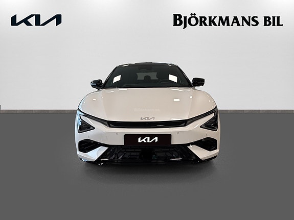 Kia EV6 2 of 18