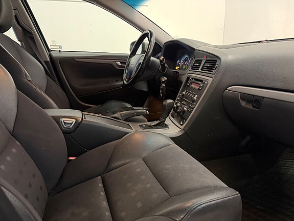 Volvo V70 15 of 17