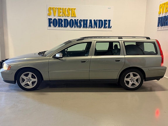 Volvo V70 5 of 17