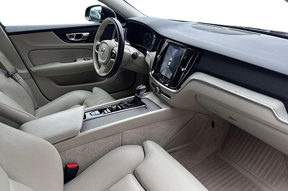 Volvo S60 18 of 30