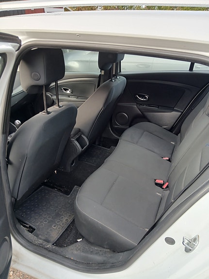 Renault Megane III 4 of 5