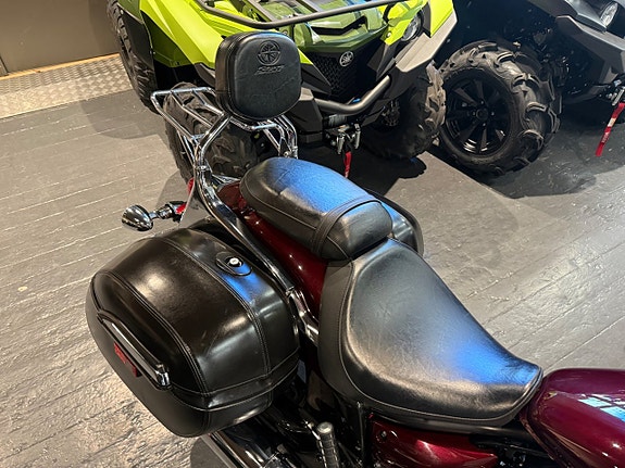 Yamaha XVS950 Midnightstar Stratoliner 5 of 7