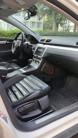 Volkswagen Passat Alltrack 9 of 10