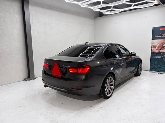 BMW 320d 6 of 9
