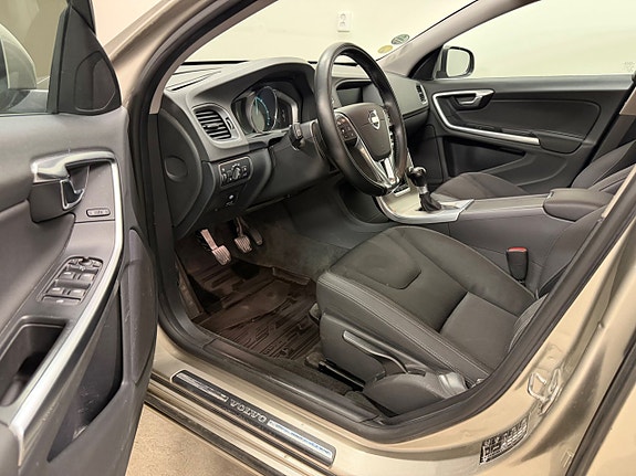 Volvo V60 6 of 11