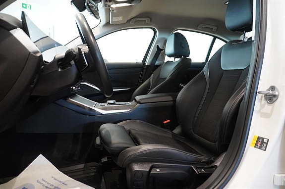 BMW 330e 5 of 15