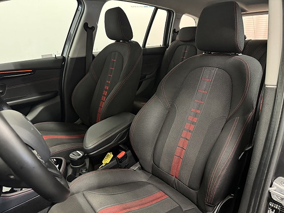 BMW 218i 6 of 23