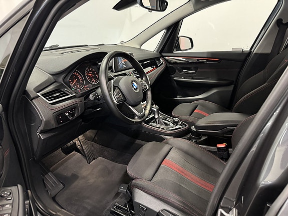 BMW 218i 4 of 23