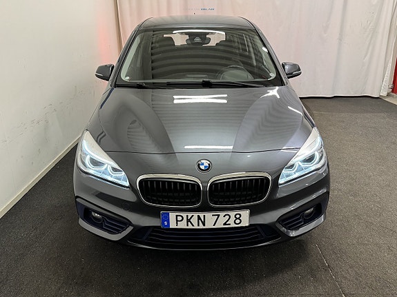 BMW 218i 20 of 23