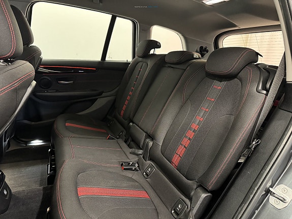 BMW 218i 11 of 23