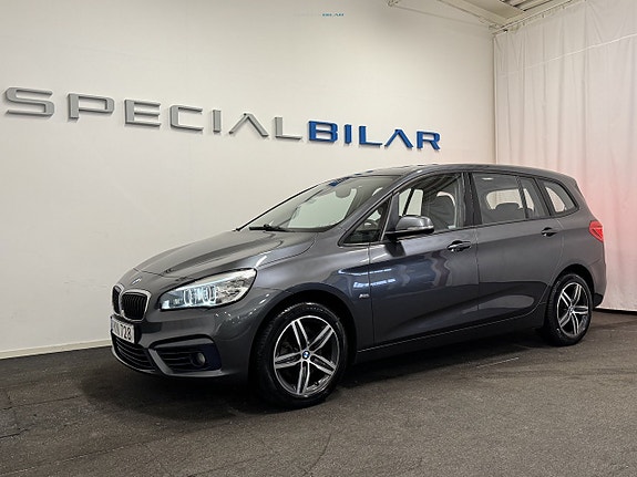 BMW 218i 21 of 23