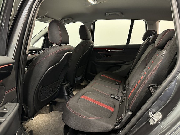 BMW 218i 10 of 23