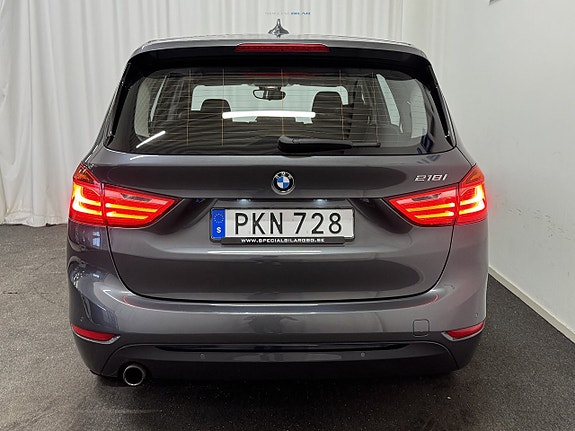 BMW 218i 23 of 23