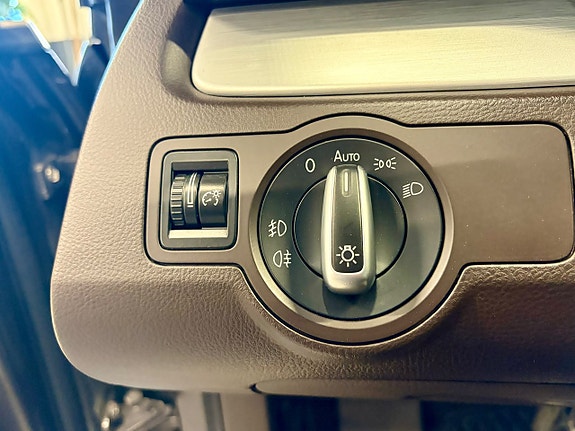 Volkswagen CC 23 of 24