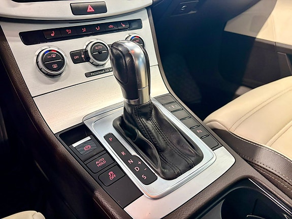 Volkswagen CC 20 of 24