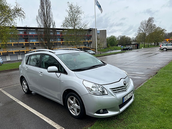 Toyota Verso 11 of 11