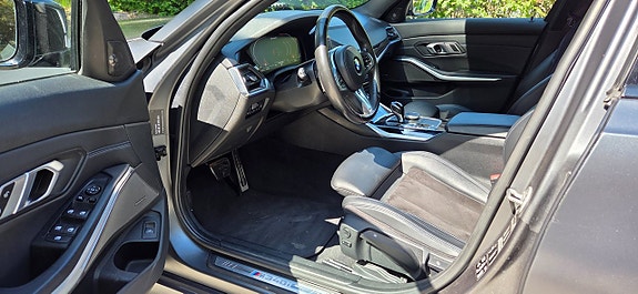 BMW M340i 27 of 29