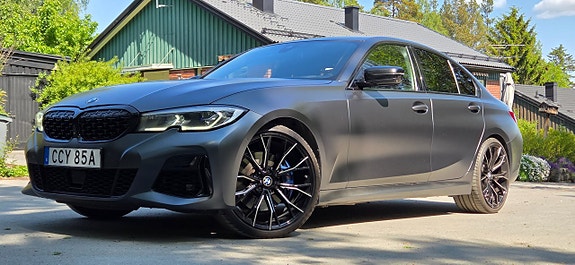 BMW M340i 2 of 29