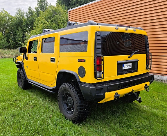 Hummer H2 10 of 26