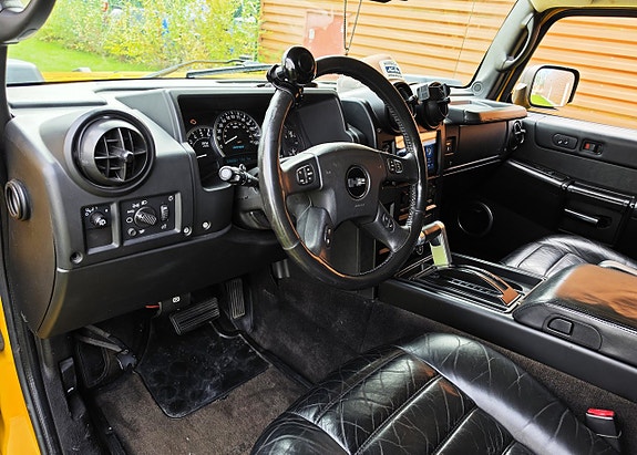 Hummer H2 18 of 26
