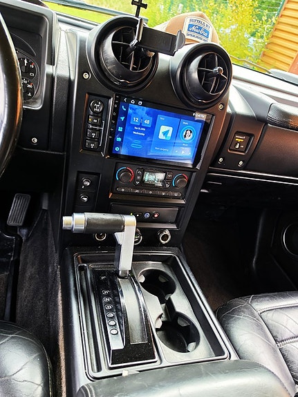 Hummer H2 21 of 26