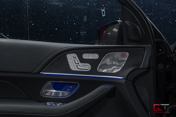 Mercedes-Benz GLE53 9 of 21