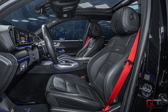Mercedes-Benz GLE53 14 of 21