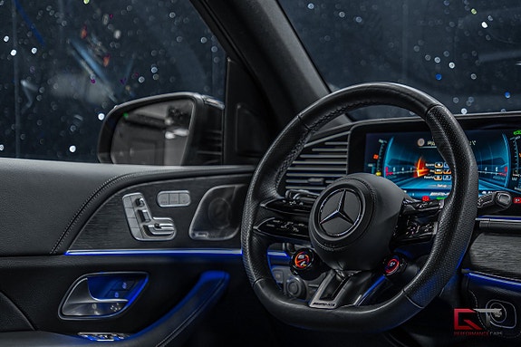 Mercedes-Benz GLE53 19 of 21