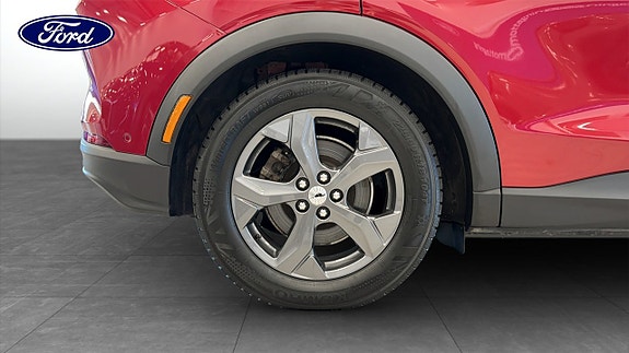 Ford Mustang Mach-E 9 of 12