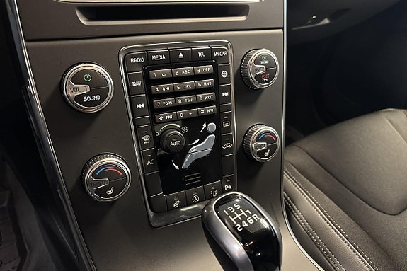 Volvo S60 13 of 19