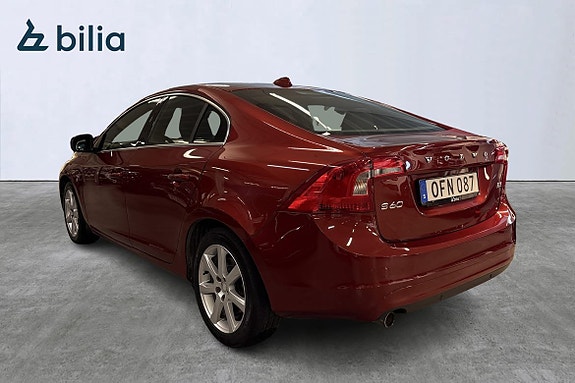 Volvo S60 4 of 19