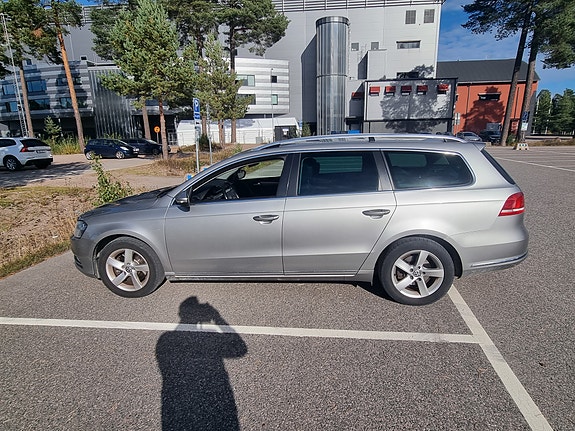 Volkswagen Passat 5 of 6