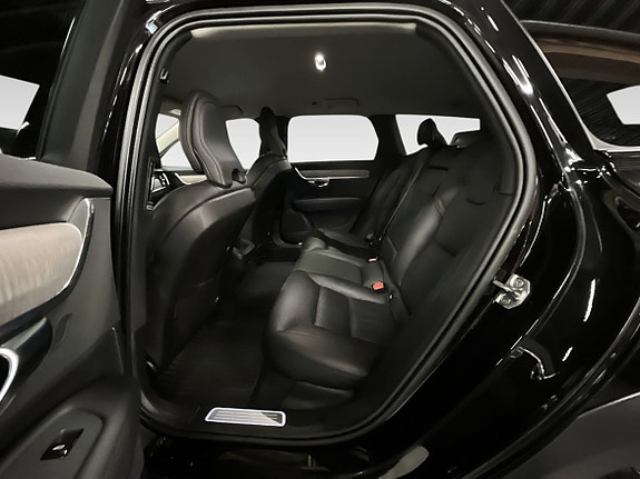 Volvo V90 Cross Country 6 of 8