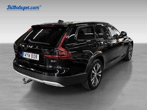 Volvo V90 Cross Country 3 of 8