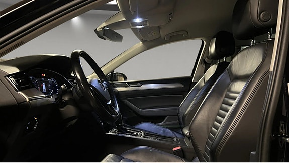 Volkswagen Passat 5 of 8