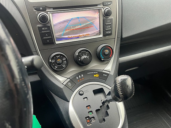 Toyota Verso-S 6 of 8