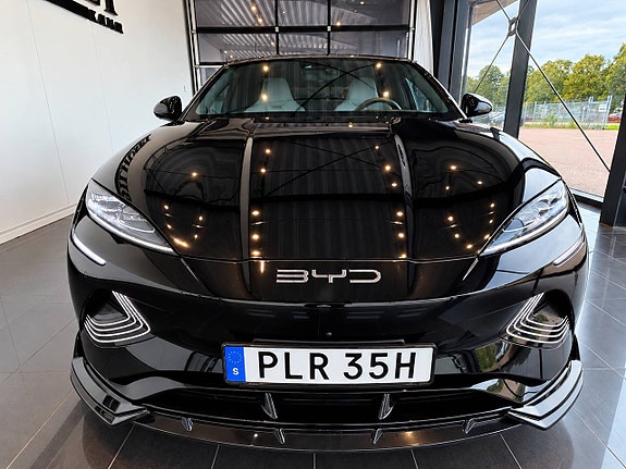 BYD SEAL