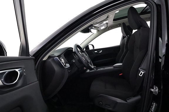 Volvo XC60 10 of 27